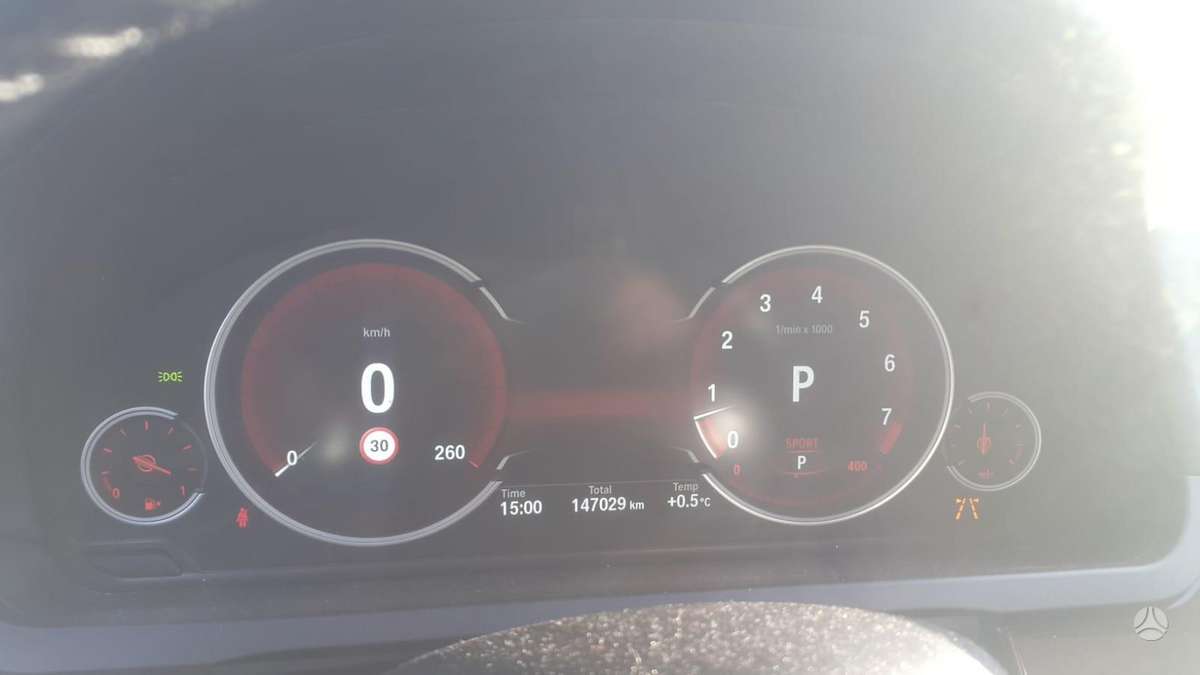 BMW 750, 4.4 l., Седан