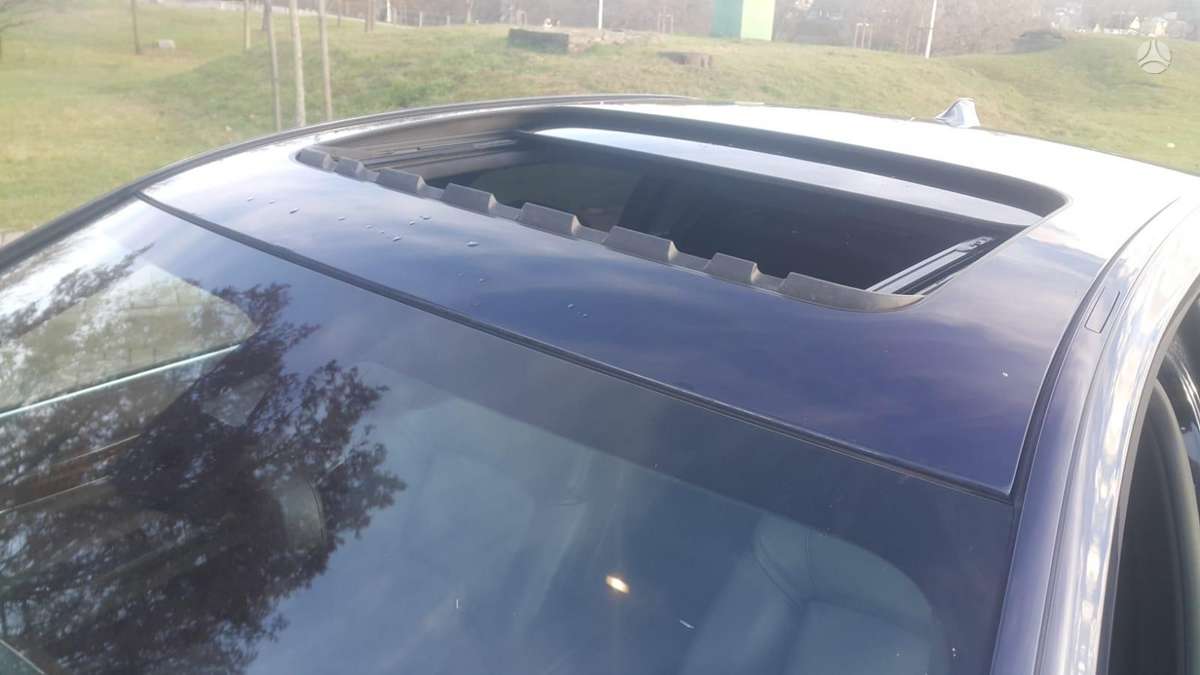 BMW 750, 4.4 l., Седан