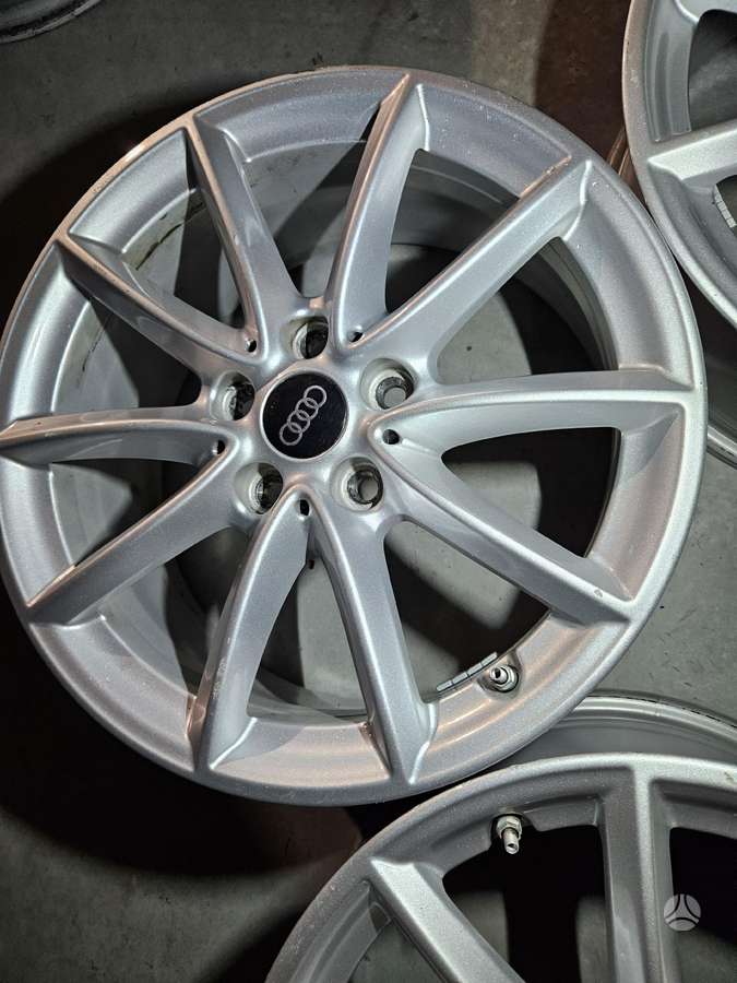 Audi A3, lengvojo lydinio, R17