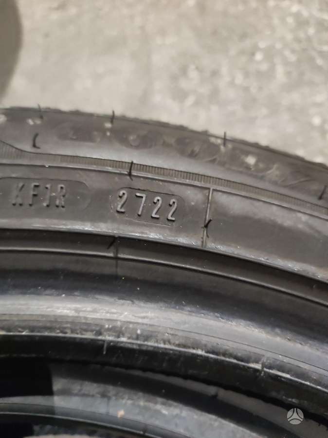Dunlop, зимние 235/50 R19