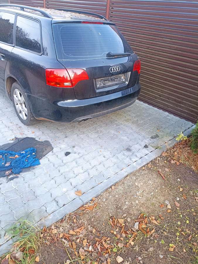 Audi A4, Bke