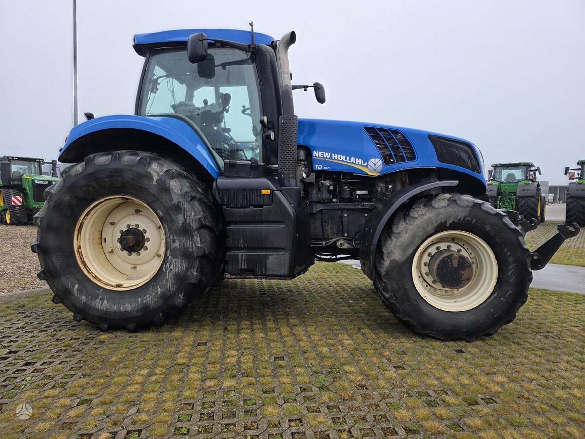 New Holland T8.390, тракторы