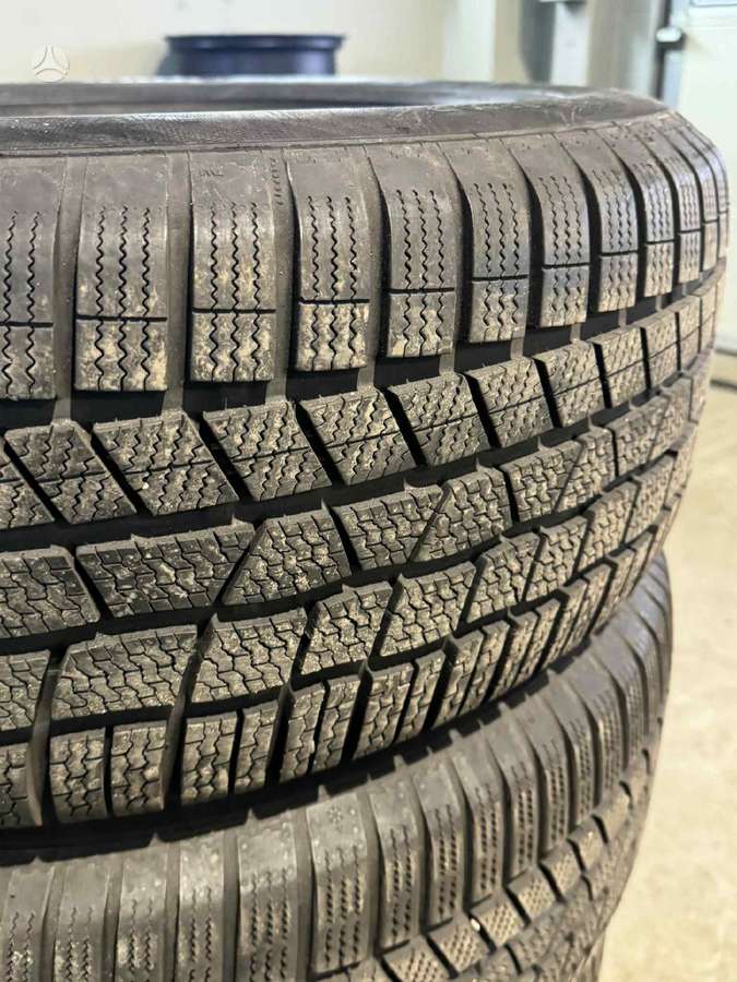 Continental WINTERCONTACT TS830P, winter 255/60 R18
