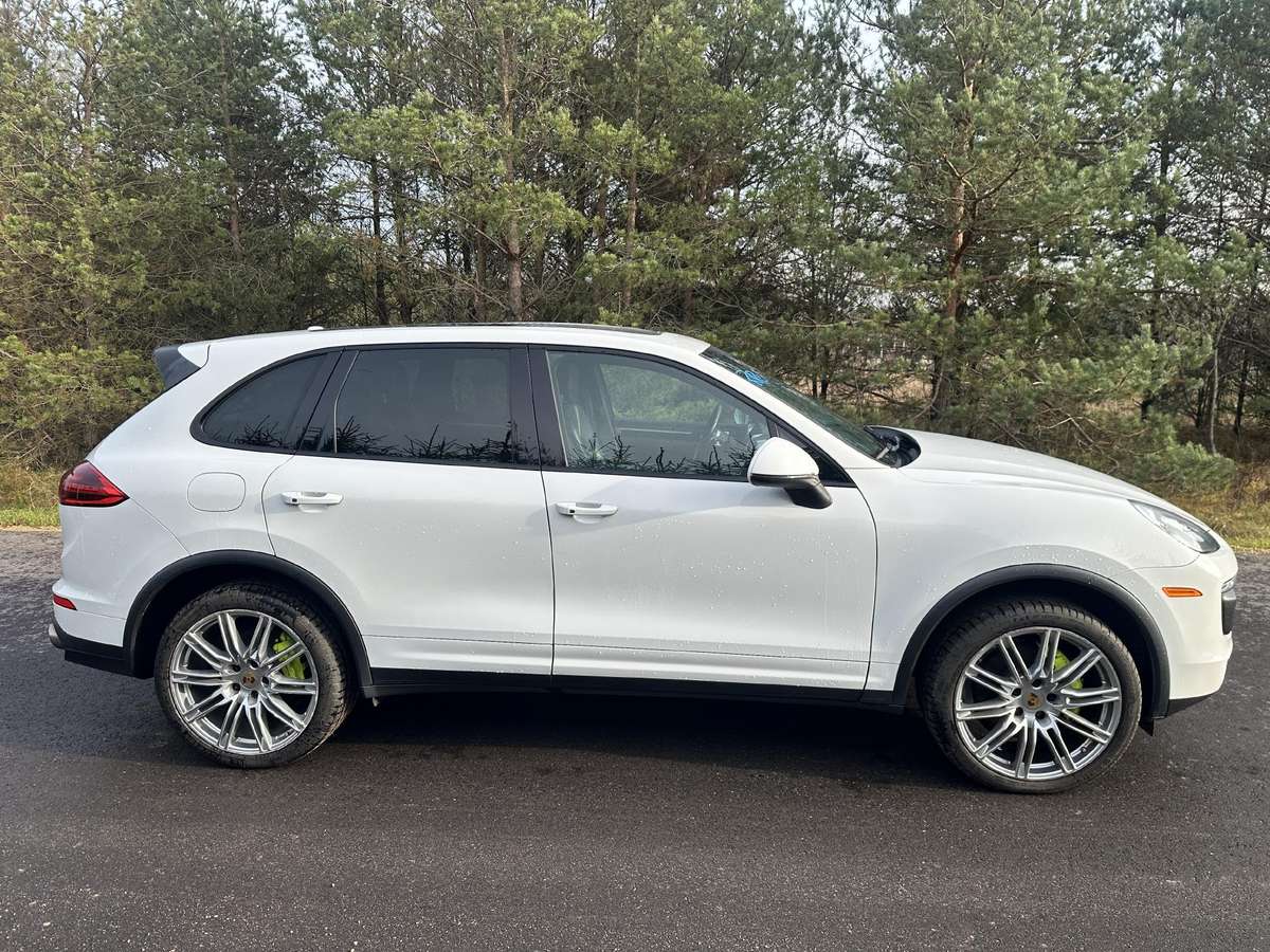 Porsche Cayenne rezerves daļās
