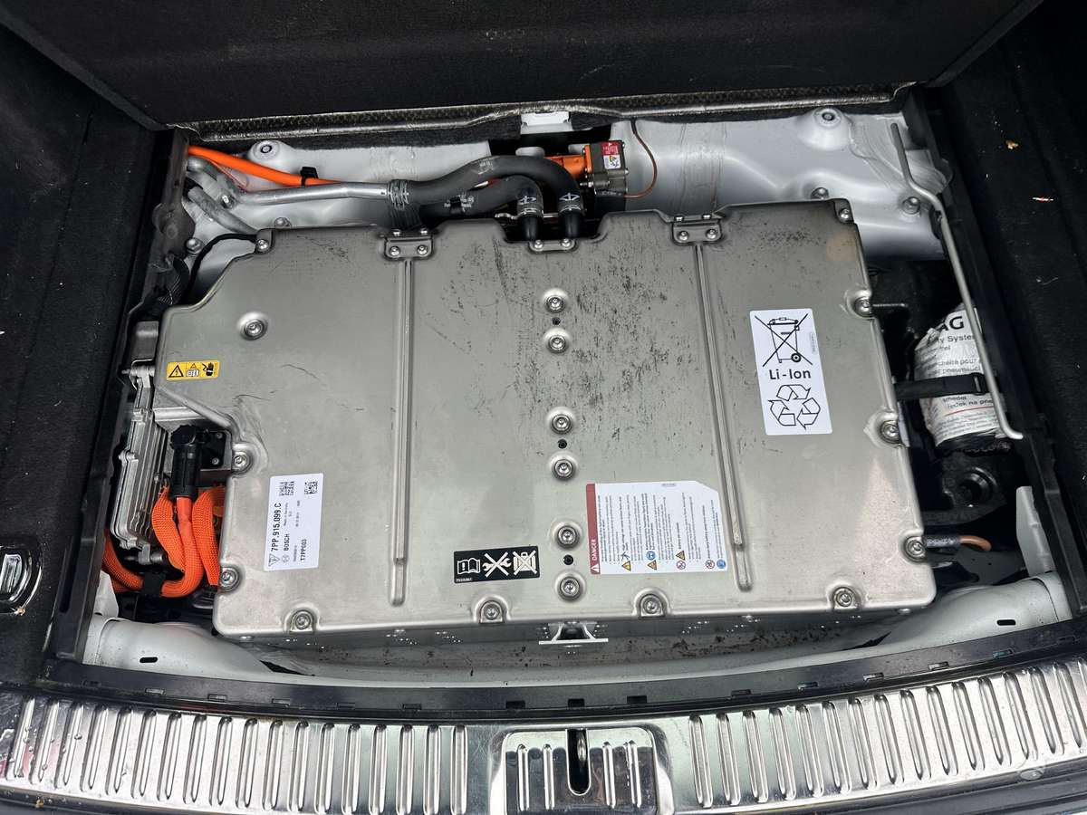 Porsche Cayenne rezerves daļās