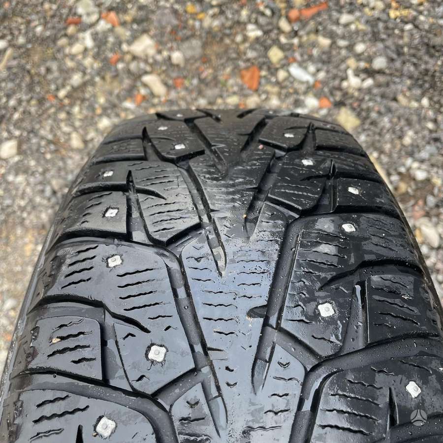 Yokohama Ice Guar Stud, winter 215/60 R17