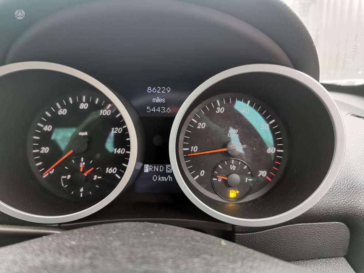 Mercedes-Benz SLK200 dalimis