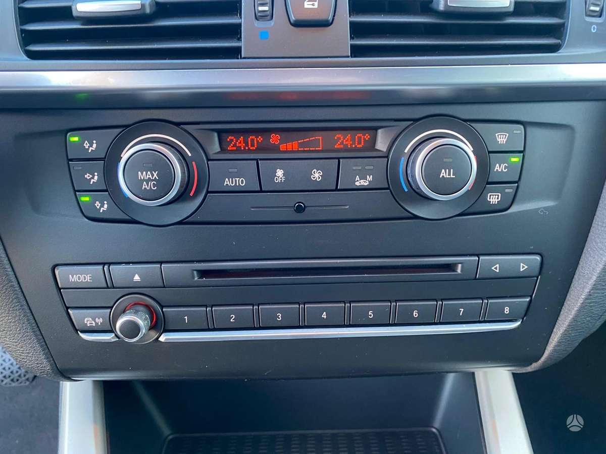 BMW X3, 2.0 l., off-road / crossover