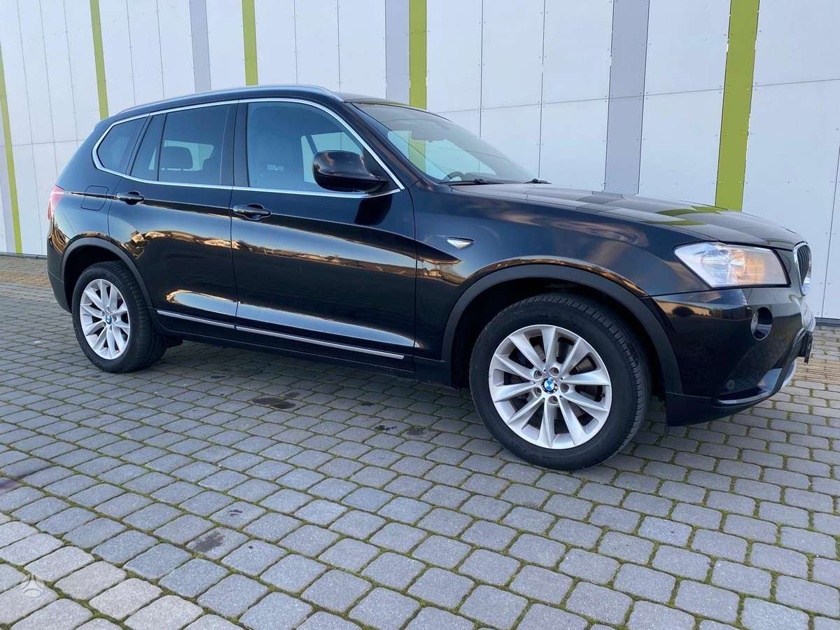 BMW X3, 2.0 l., off-road / crossover