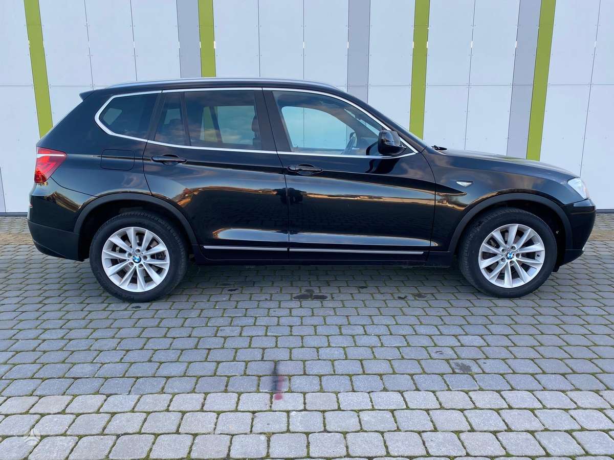 BMW X3, 2.0 l., off-road / crossover