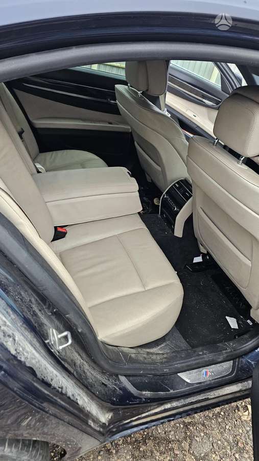 BMW 730, 3.0 l., Седан
