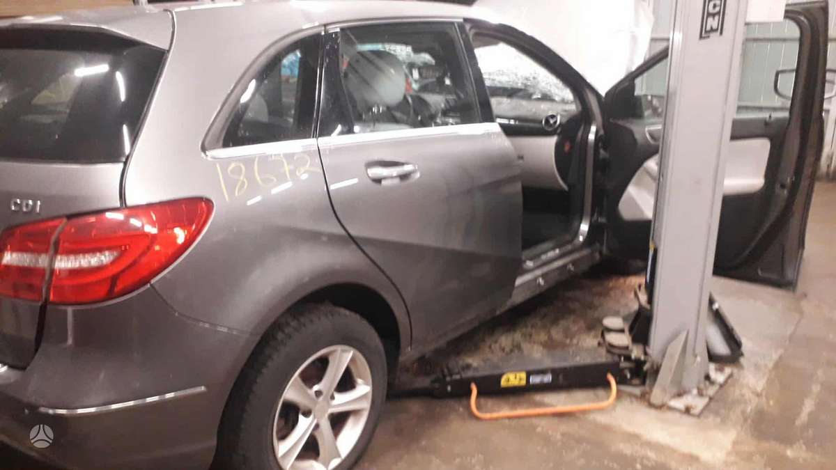 Mercedes-Benz B180 651 901