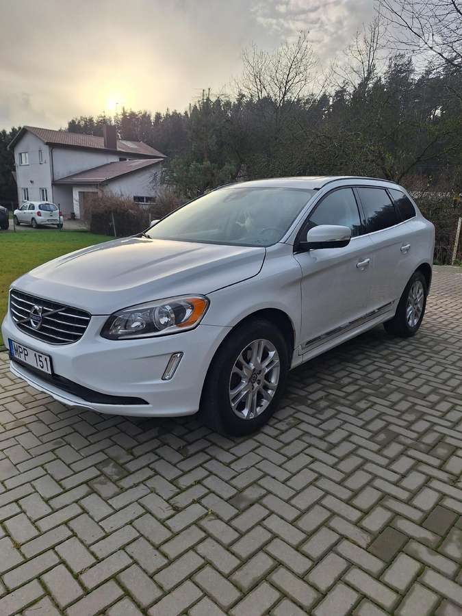 Volvo XC60, 3.2 l., off-road / crossover