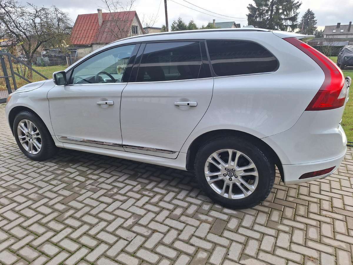 Volvo XC60 - 2