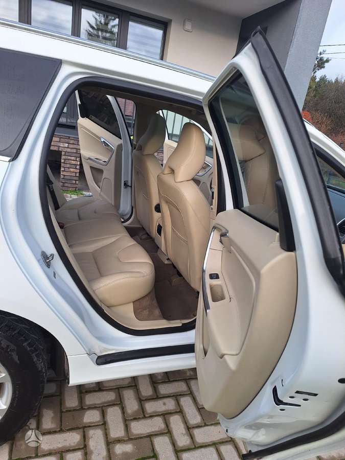 Volvo XC60 - 12