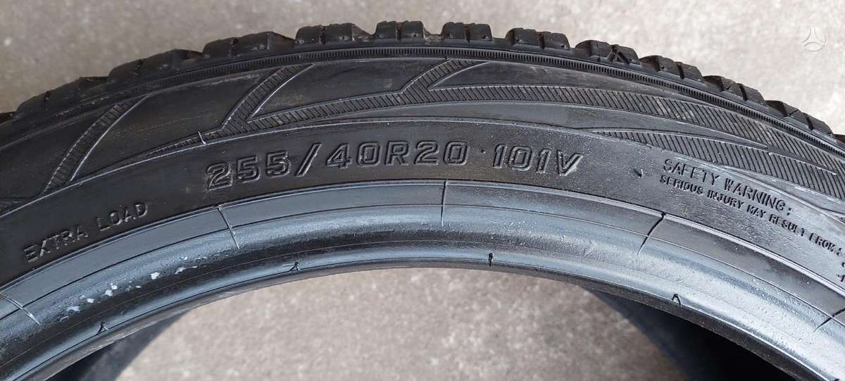 Falken, winter 255/40 R20