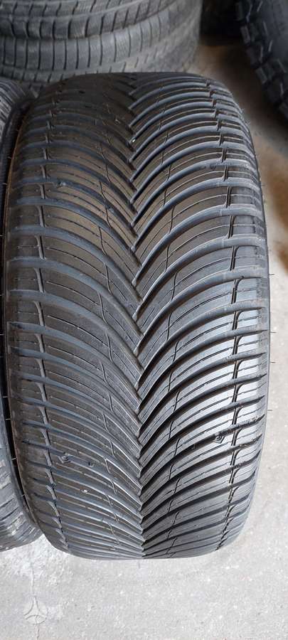 BF Goodrich, universalios 235/40 R19