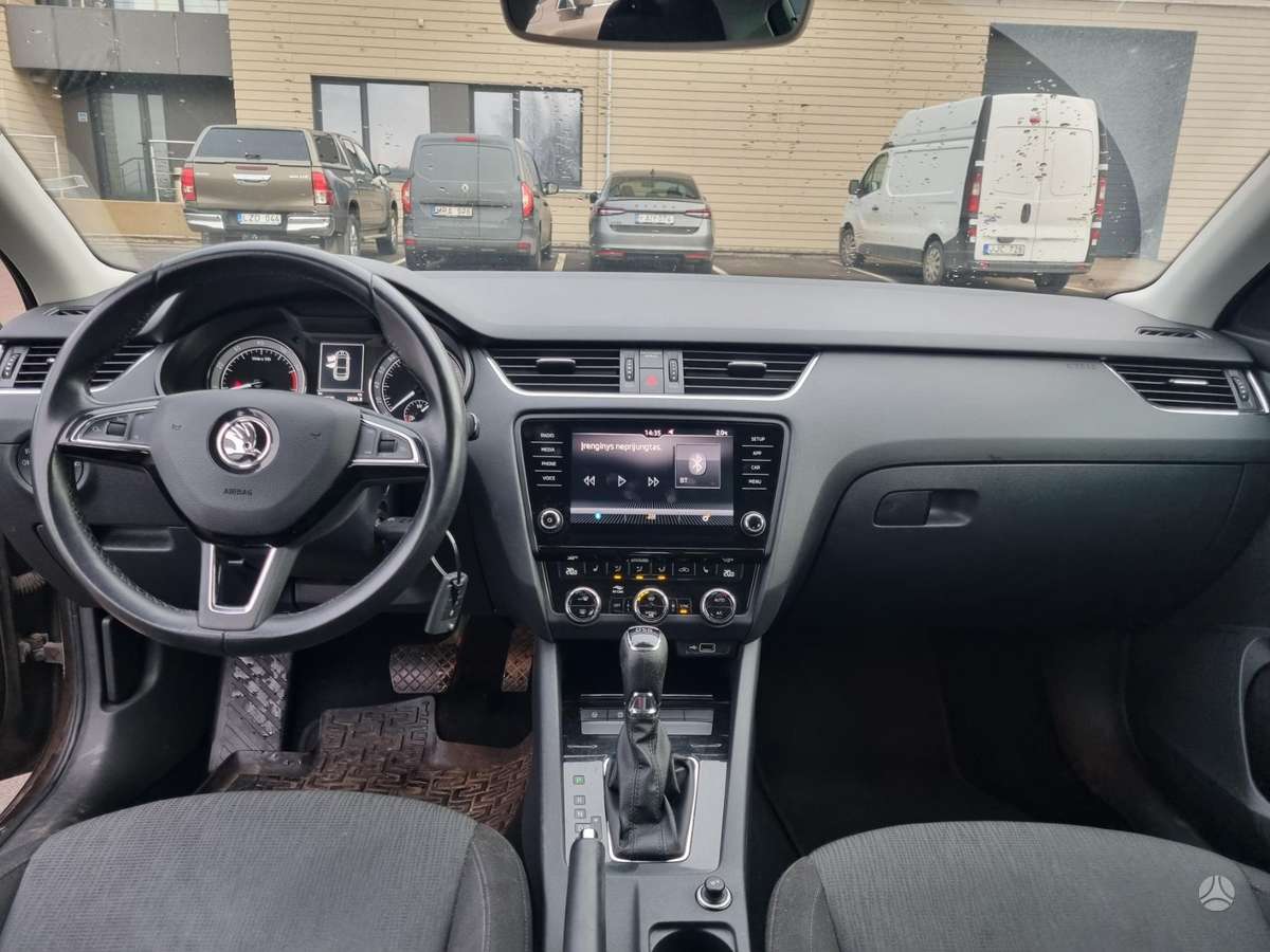 Škoda Octavia - 2