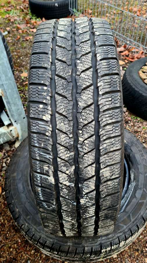 Continental, žieminės 205/65 R16