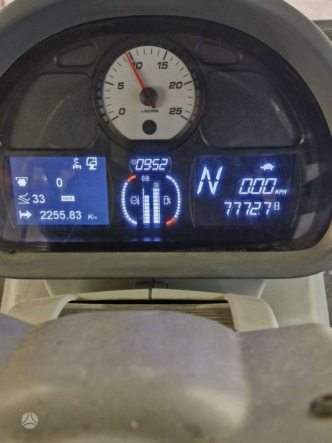 Valtra S374, traktoriai