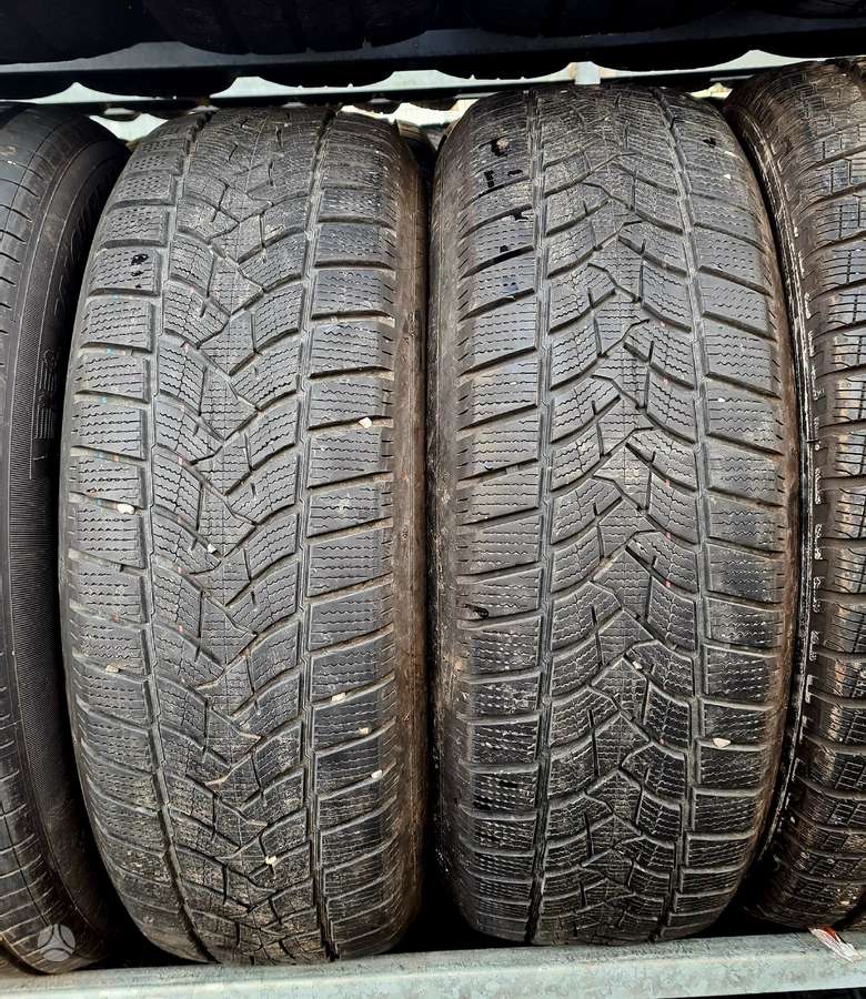 Dunlop, žieminės 215/65 R17