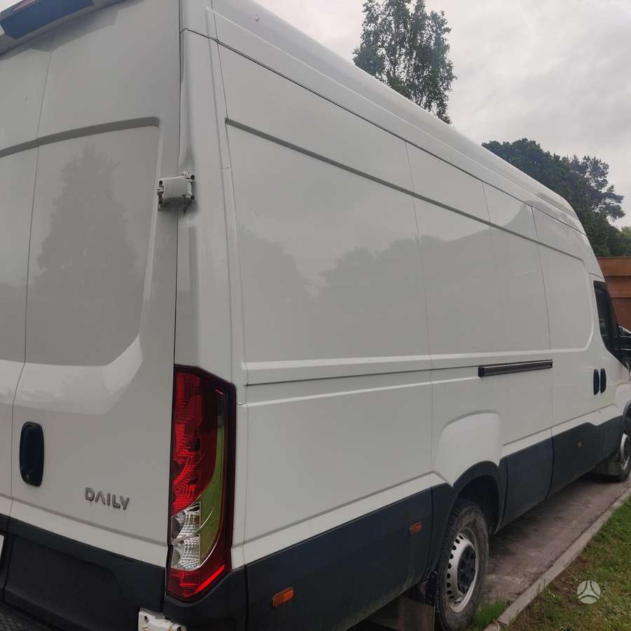 Iveco Daily, 3.0 l., cargo van