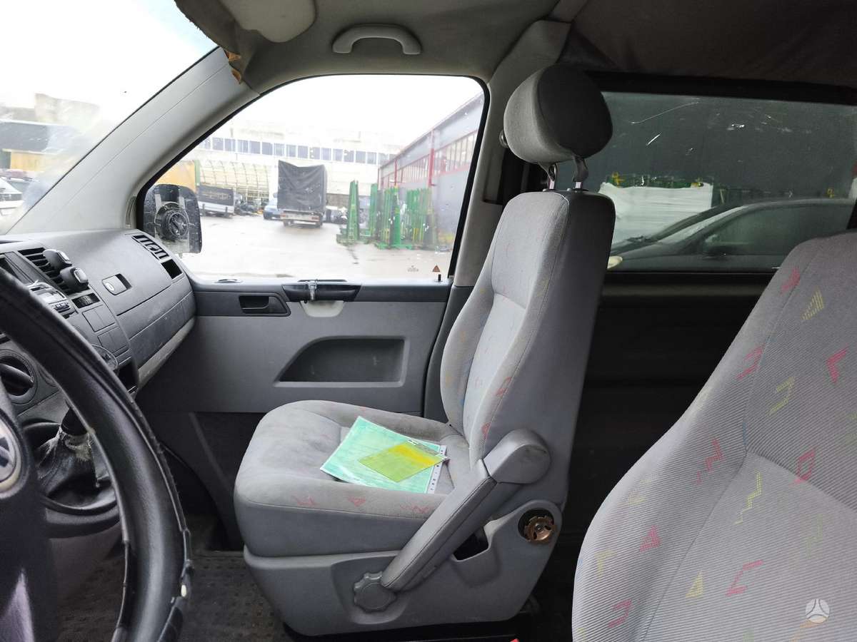 Volkswagen Caravelle