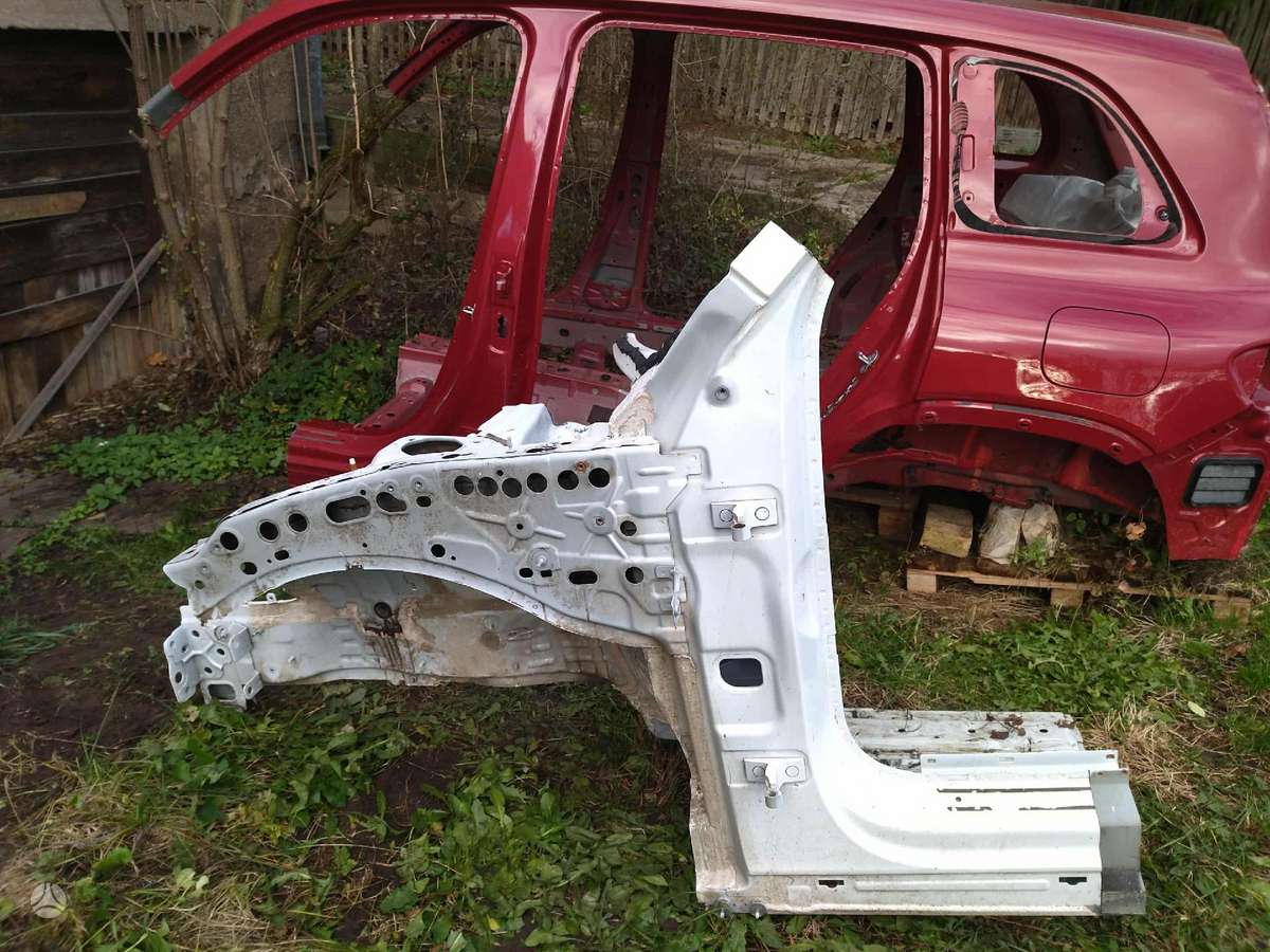 Mercedes-Benz GLB200 kėbulo dalys