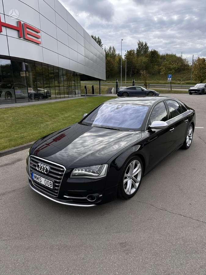Audi S8, 4.0 l., Седан