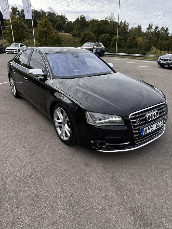 Audi S8, 4.0 l., Седан