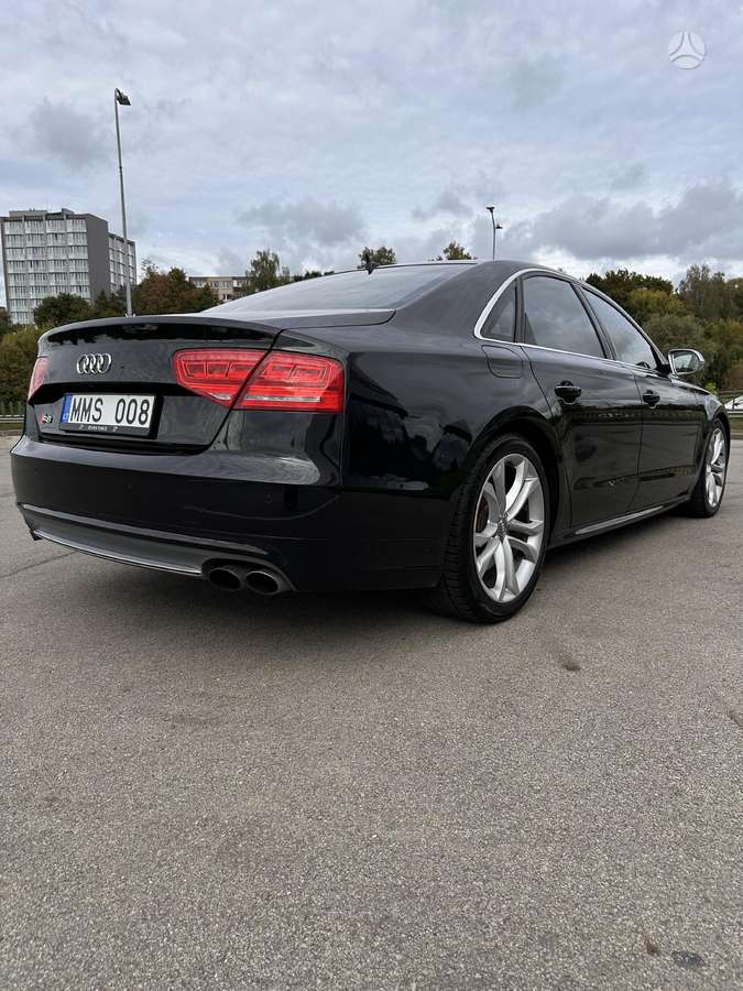 Audi S8, 4.0 l., Седан