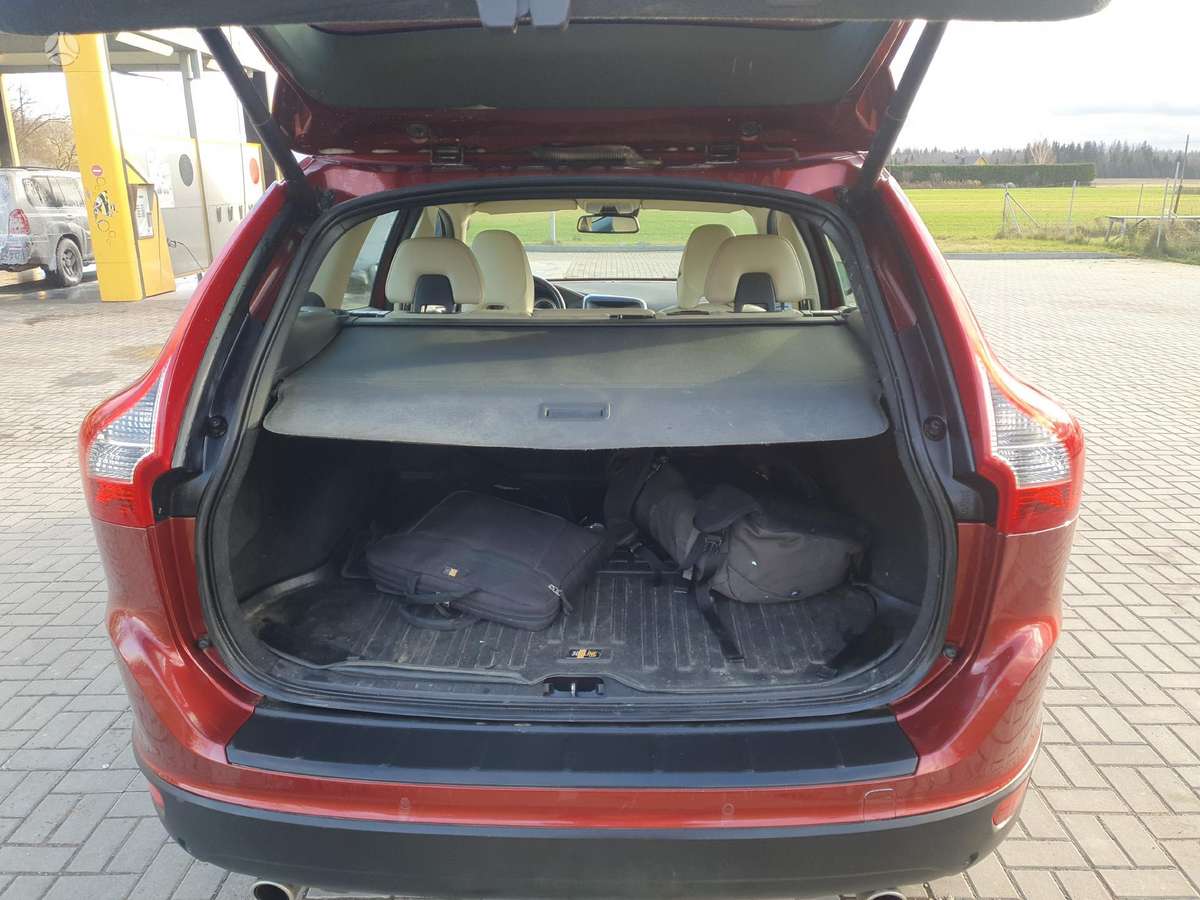 Volvo XC60, 2.4 l., Внедорожник / Кроссовер