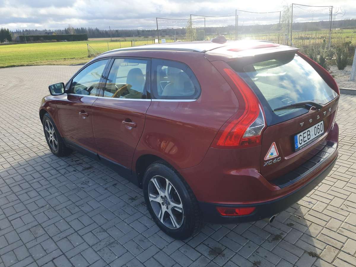 Volvo XC60, 2.4 l., Внедорожник / Кроссовер