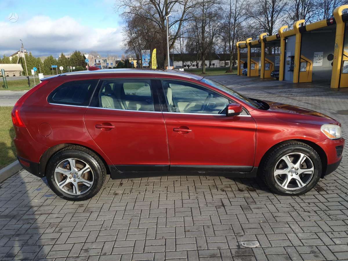 Volvo XC60, 2.4 l., Внедорожник / Кроссовер