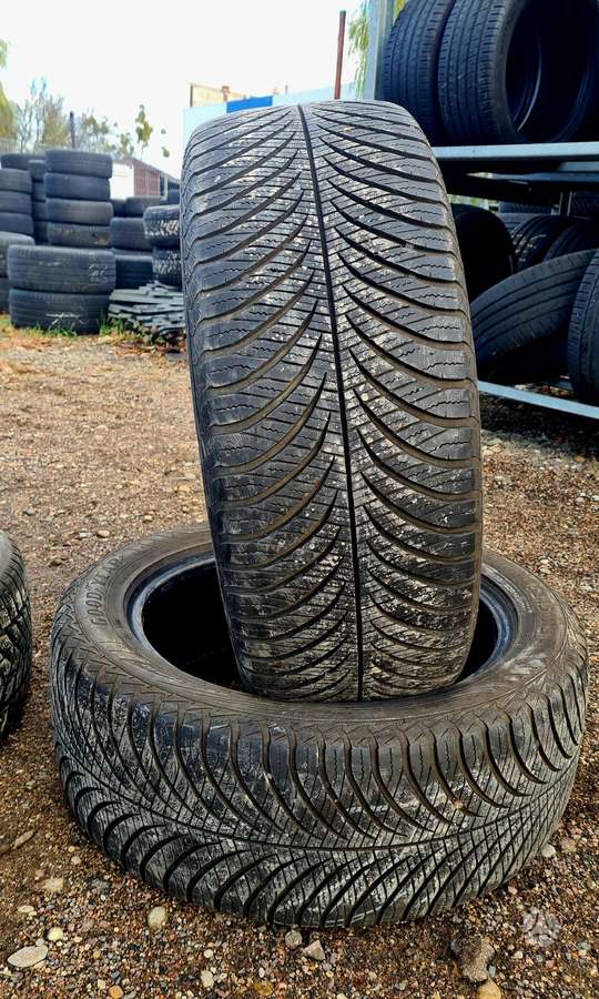 Goodyear, winter 235/50 R18
