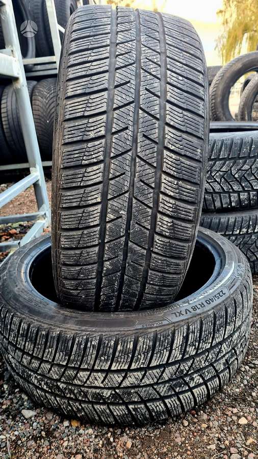 Barum, зимние 225/40 R18