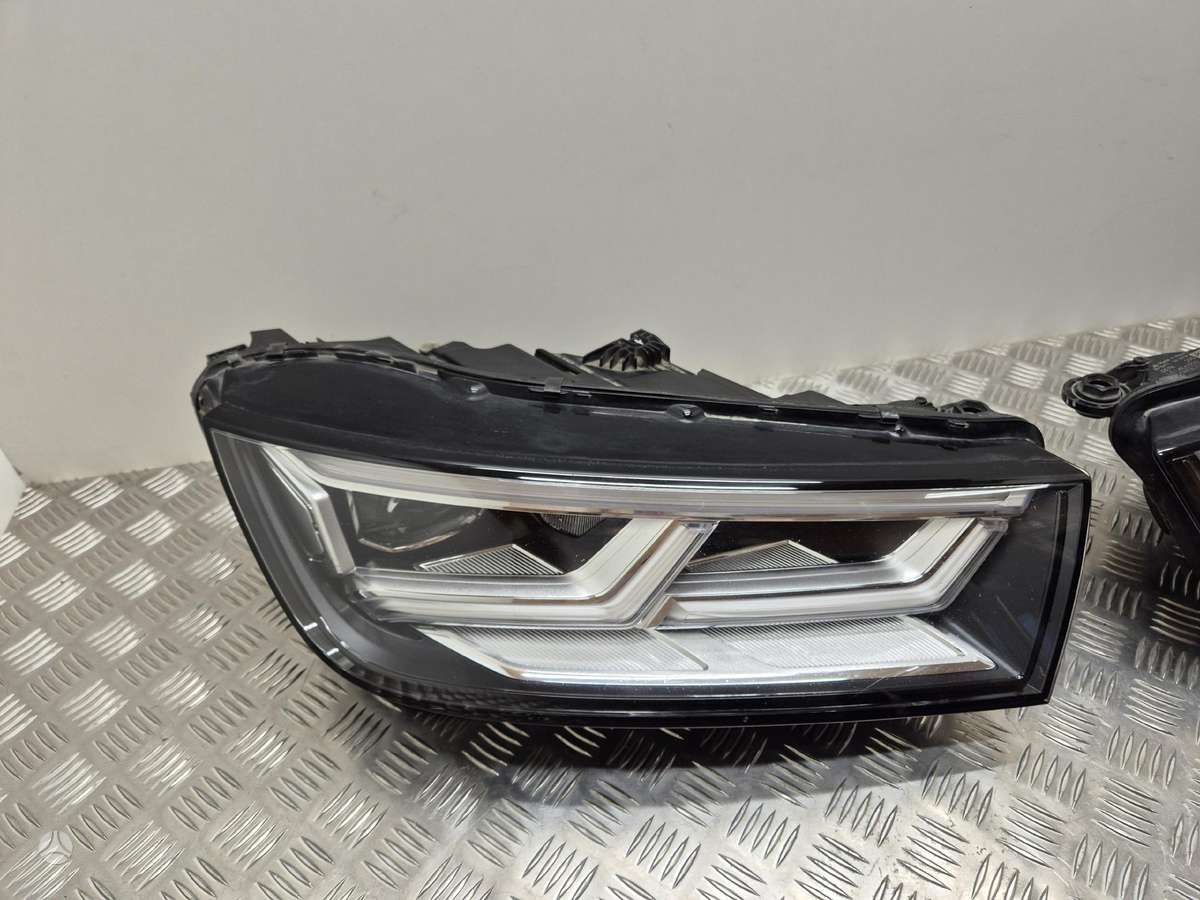 Audi Q5 lights