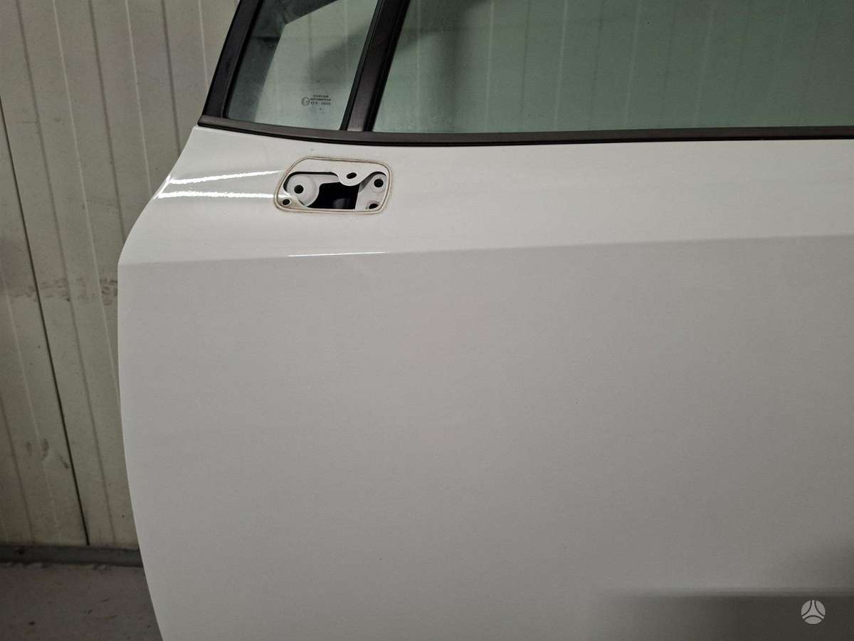 Toyota Corolla, Ir galas yra, двери