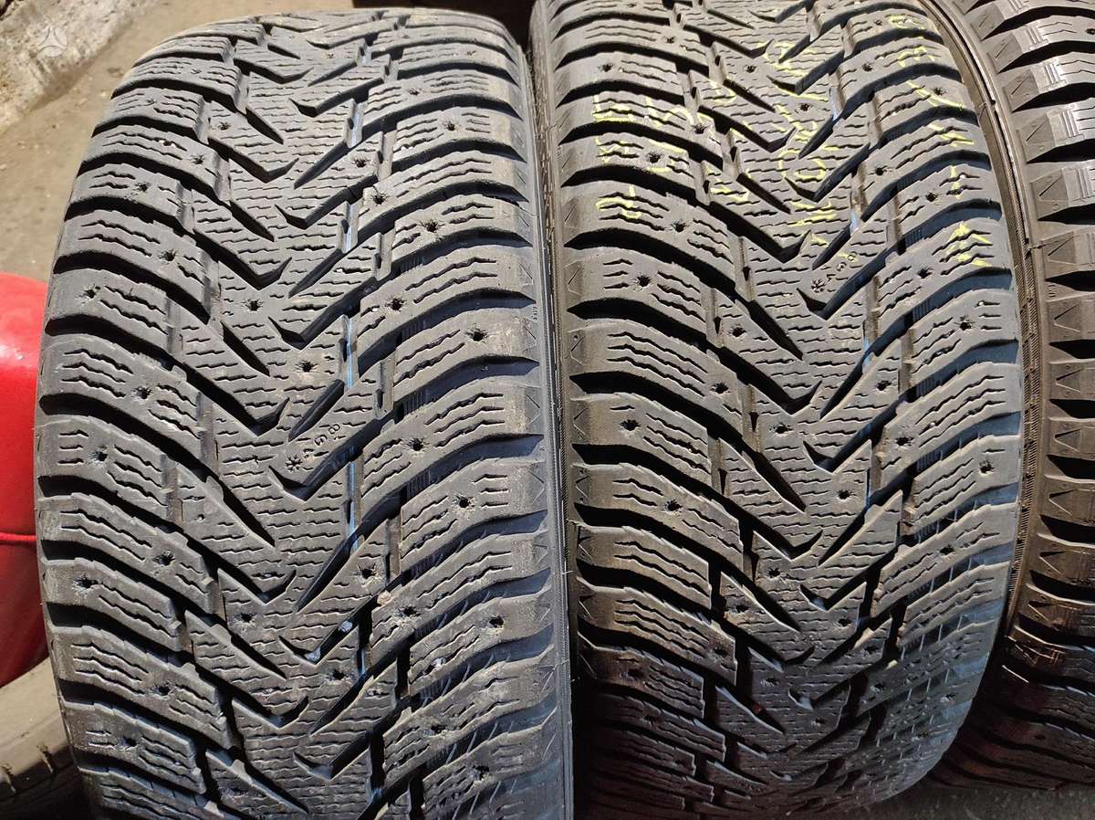 Continental (ZieminesUniversaliosVasarines, winter 295/40 R20