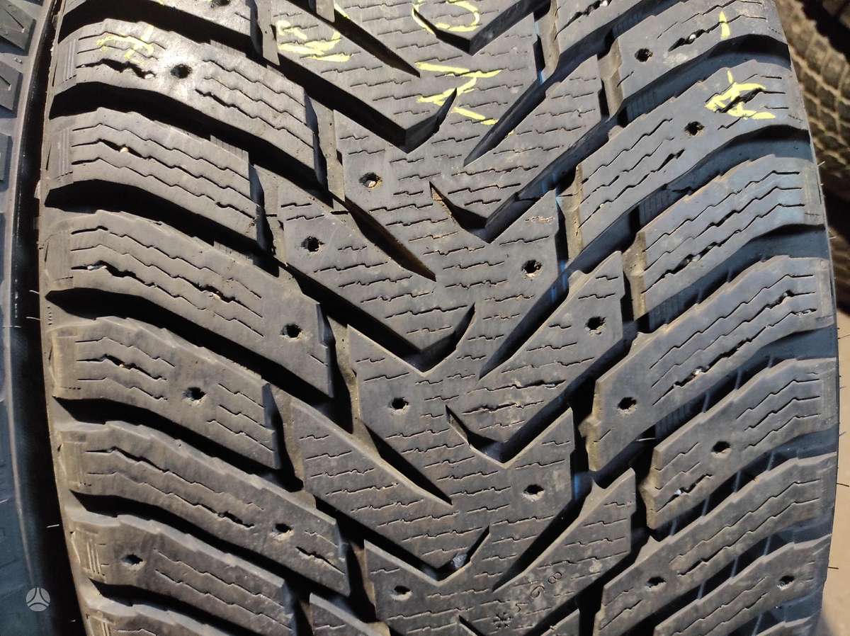 Continental (ZieminesUniversaliosVasarines, winter 295/40 R20