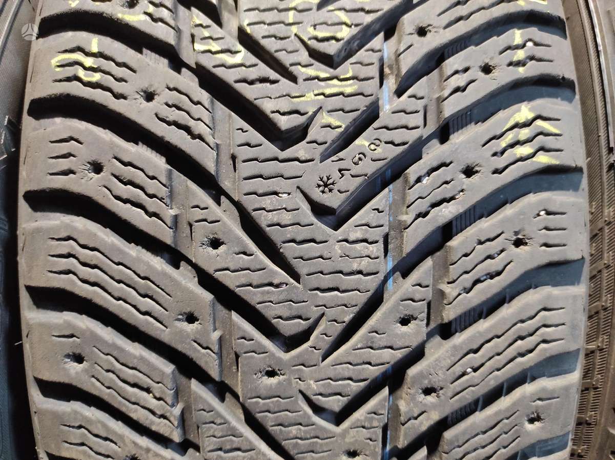 Continental (ZieminesUniversaliosVasarines, winter 295/40 R20