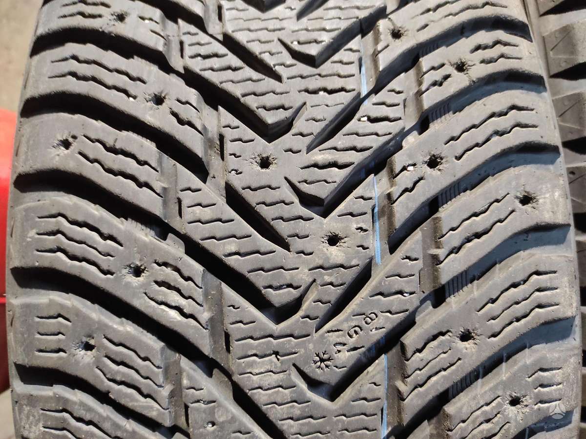 Continental (ZieminesUniversaliosVasarines, winter 295/40 R20