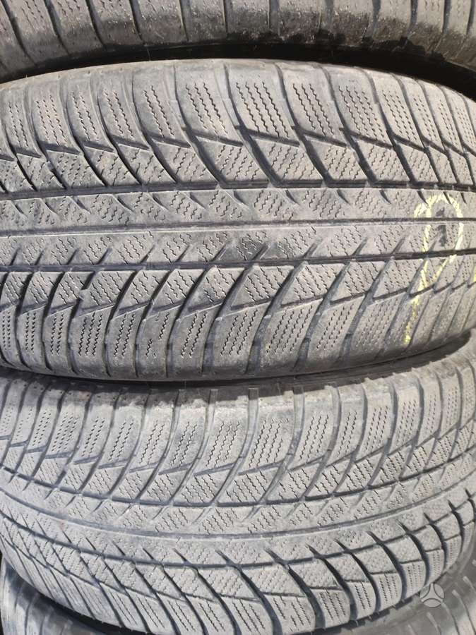 Bridgestone, зимние 245/45 R19
