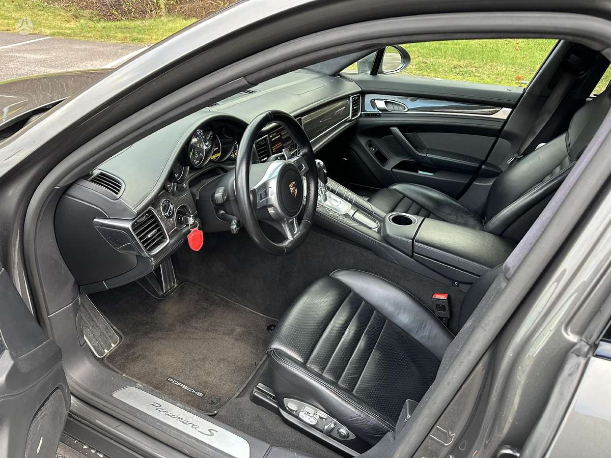 Porsche Panamera - 6