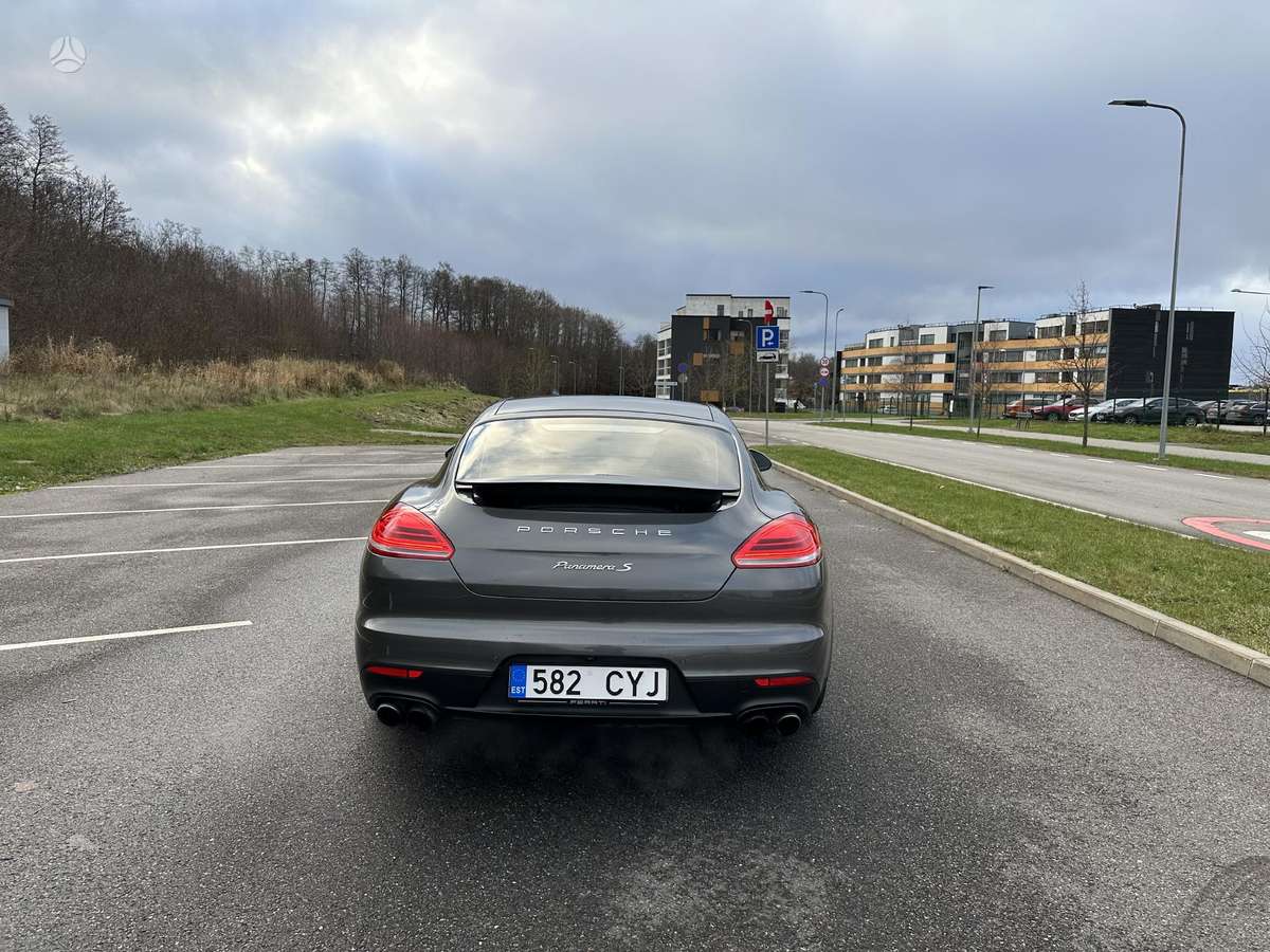 Porsche Panamera - 9