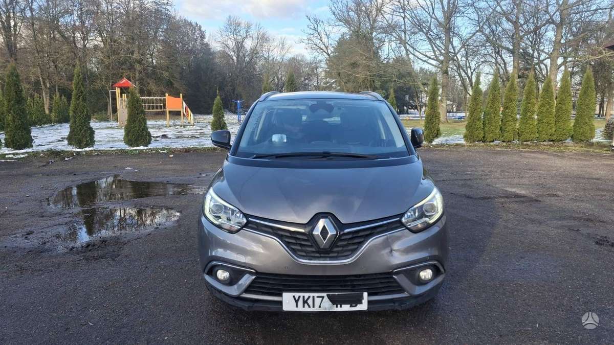 Renault Grand Scenic по частям