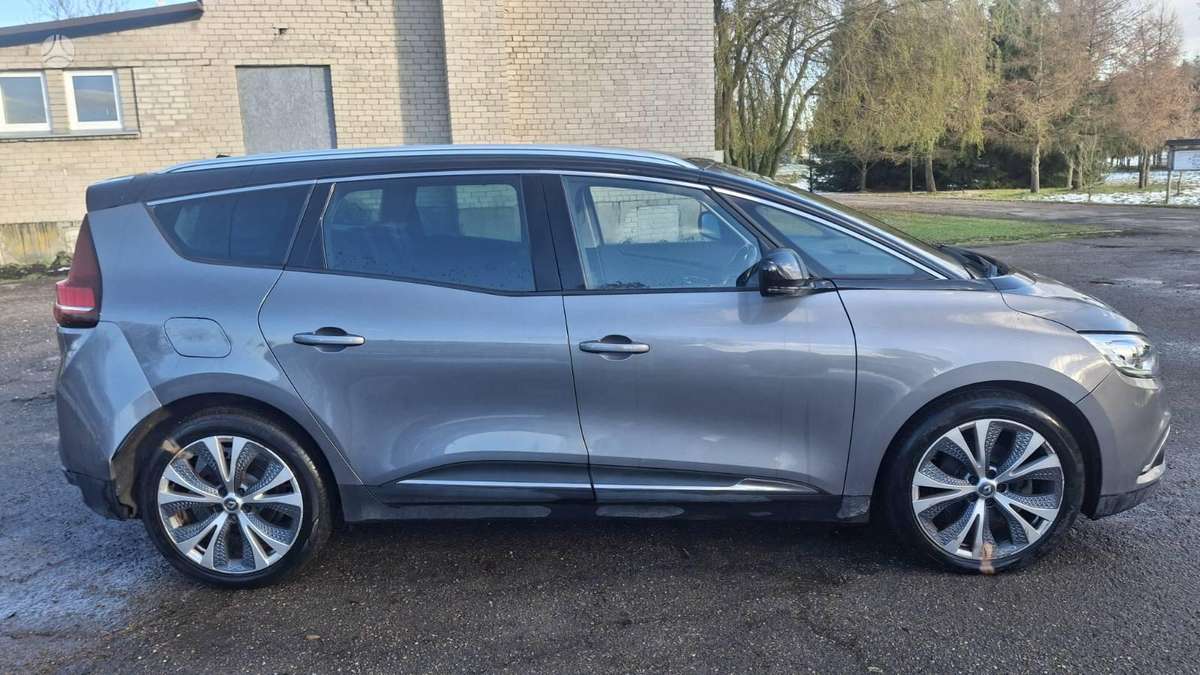 Renault Grand Scenic dalimis