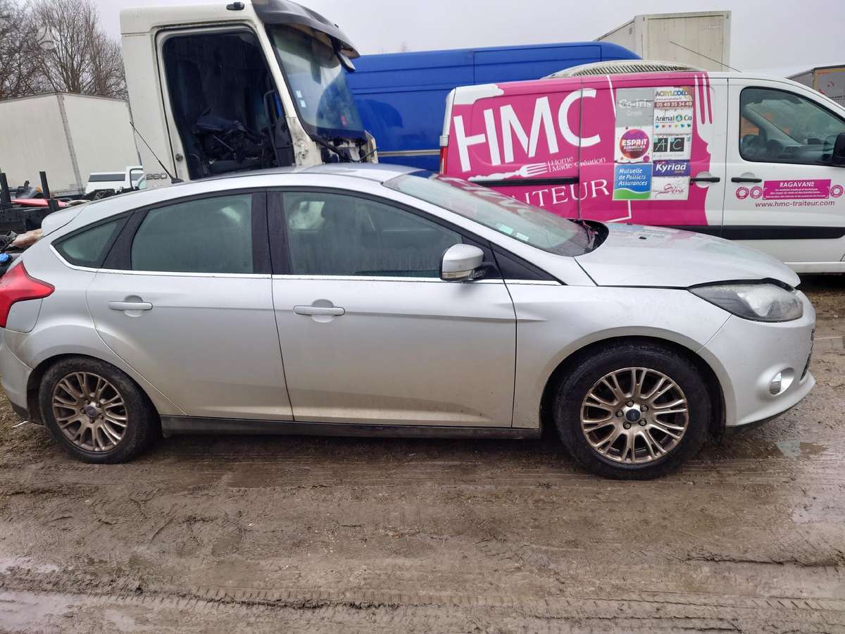 Ford Focus по частям
