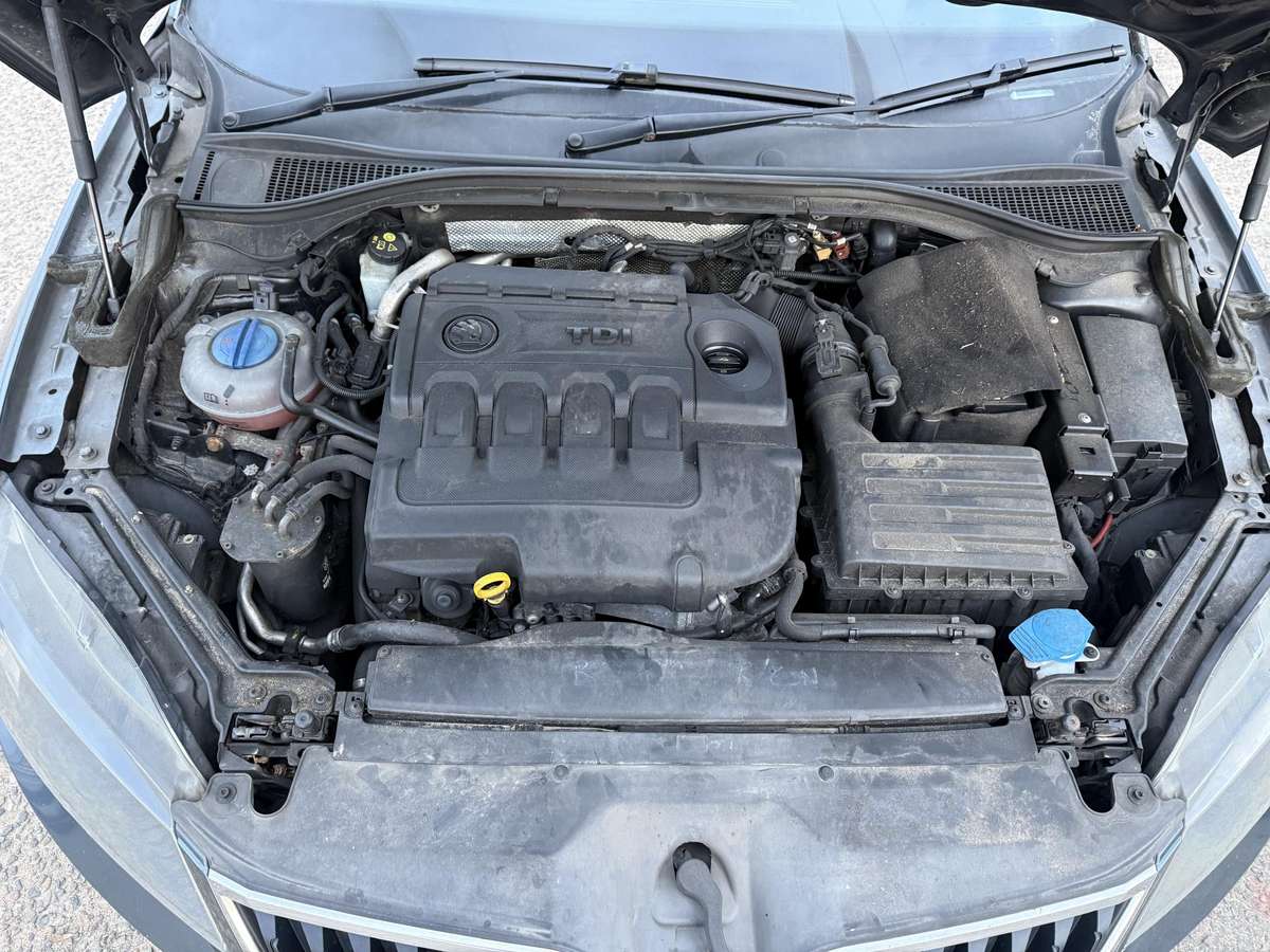 Skoda Superb Minsko pl 33 5 angaras