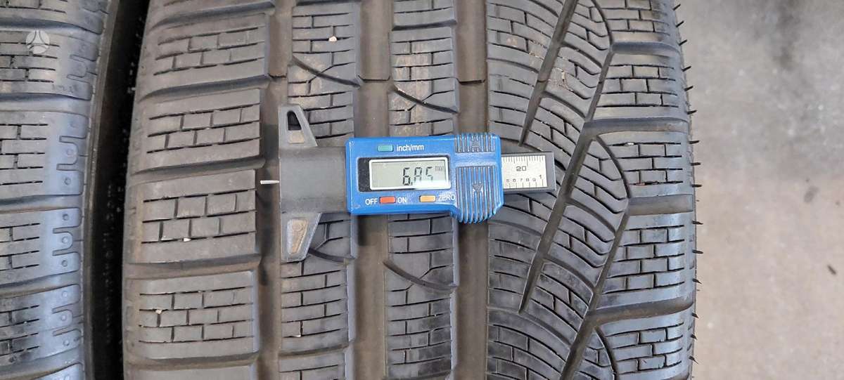 Pirelli, зимние 245/35 R20